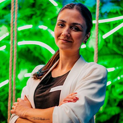 Jaqueline Roeher | Head of Marketing Goshen Land